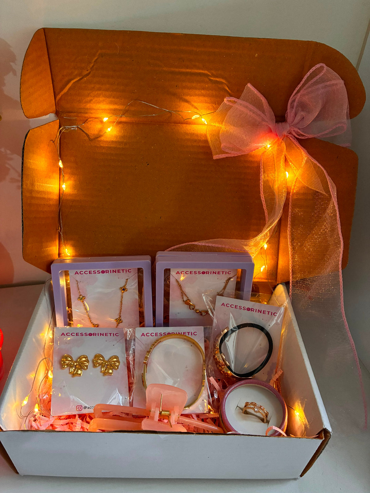 Light Hamper