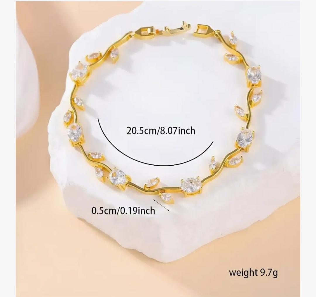 White Tulip Bracelet Accessorinetic