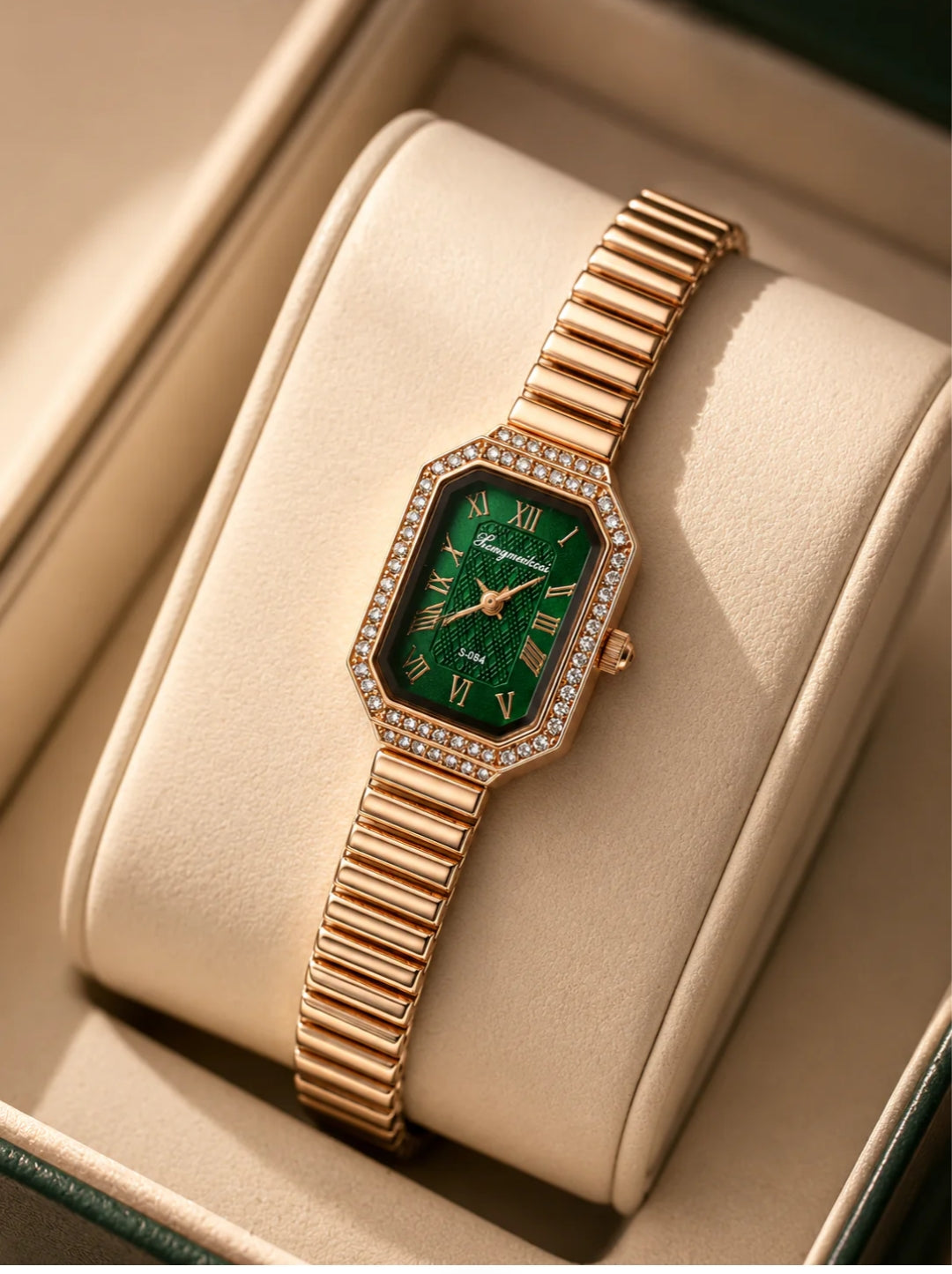 Royal Crystal Dial Watch – Gold Accessorinetic