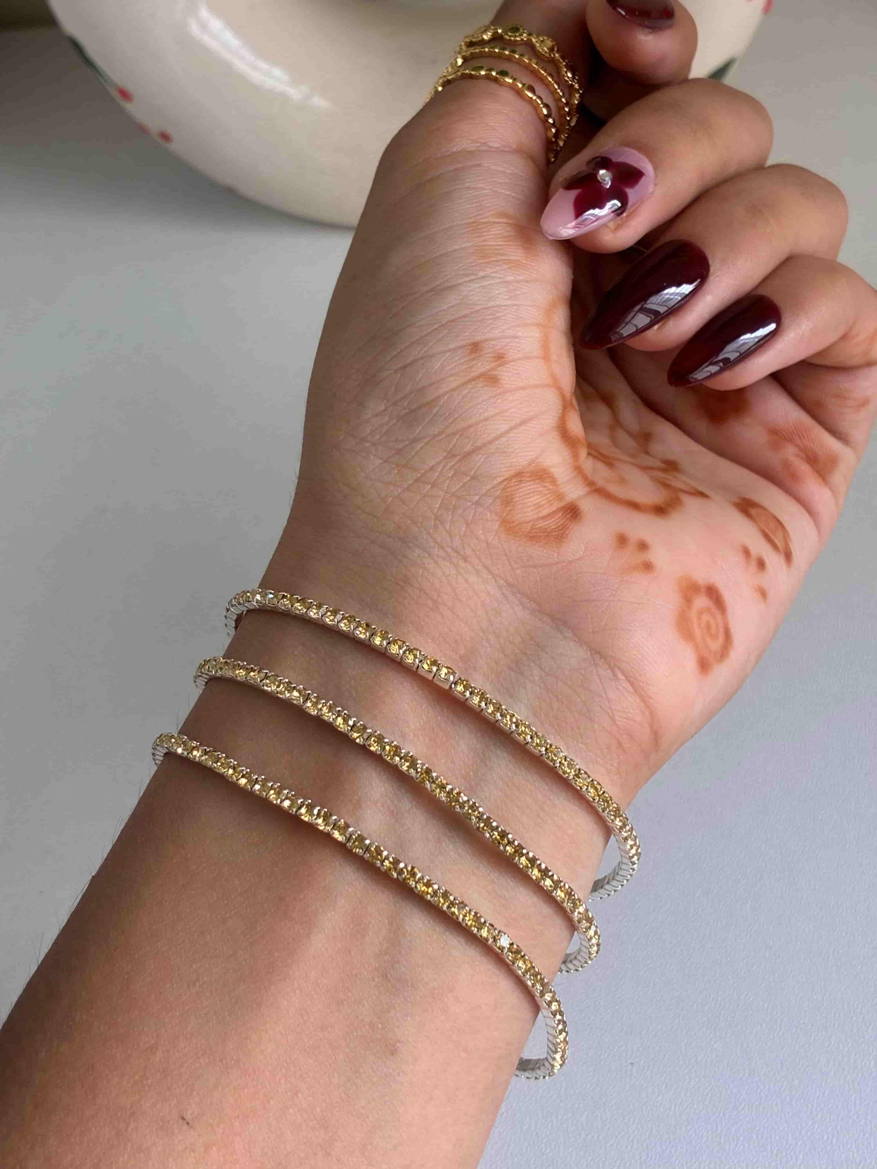 Golden Stretchable Bracelet (Single Piece)