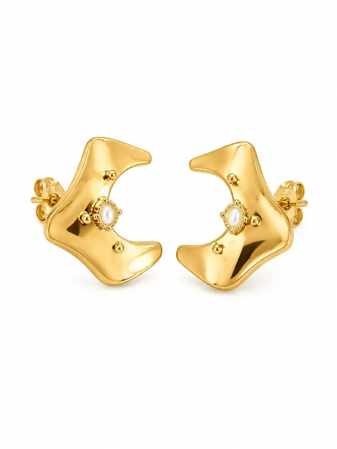 Luna Pearl Sculpted Stud Earrings Accessorinetic